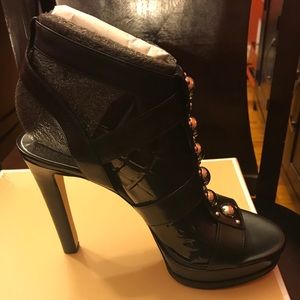 Michael kors pumps